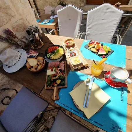 Luxor Hvar - Main Square *