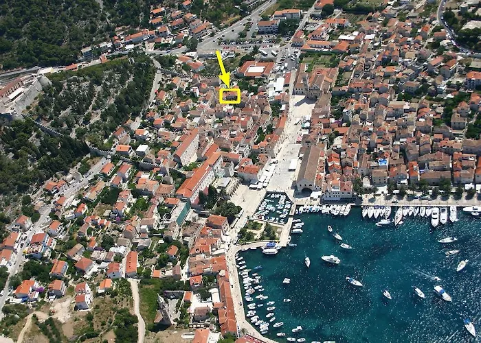 Luxor Hvar - Main Square アパート